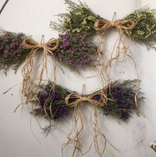 乡村田园天然云南干花进口拉菲草蝴蝶结勿忘我壁饰门楣花橱窗装 饰