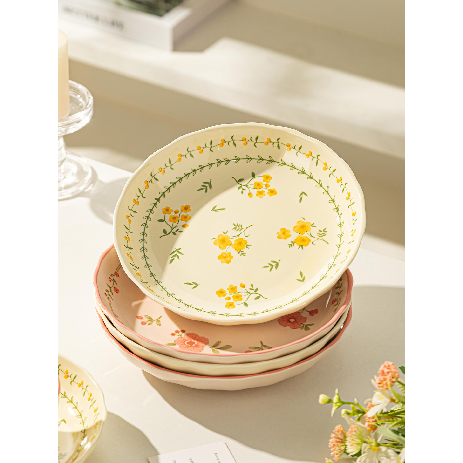 清新盘子菜盘2025新款家用高颜值陶瓷碗碟餐具餐盘高级感碟子深盘