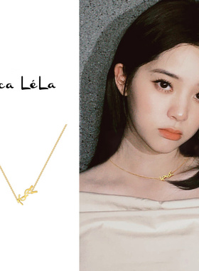 金色字母项链女高级感轻奢小众锁骨链2024年新款爆款气质百搭颈链