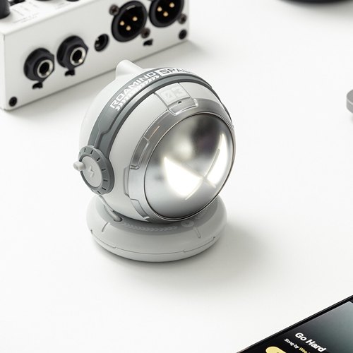 太空人蓝牙音箱家用无线小影w响随身可携式超重低音炮车载迷你户