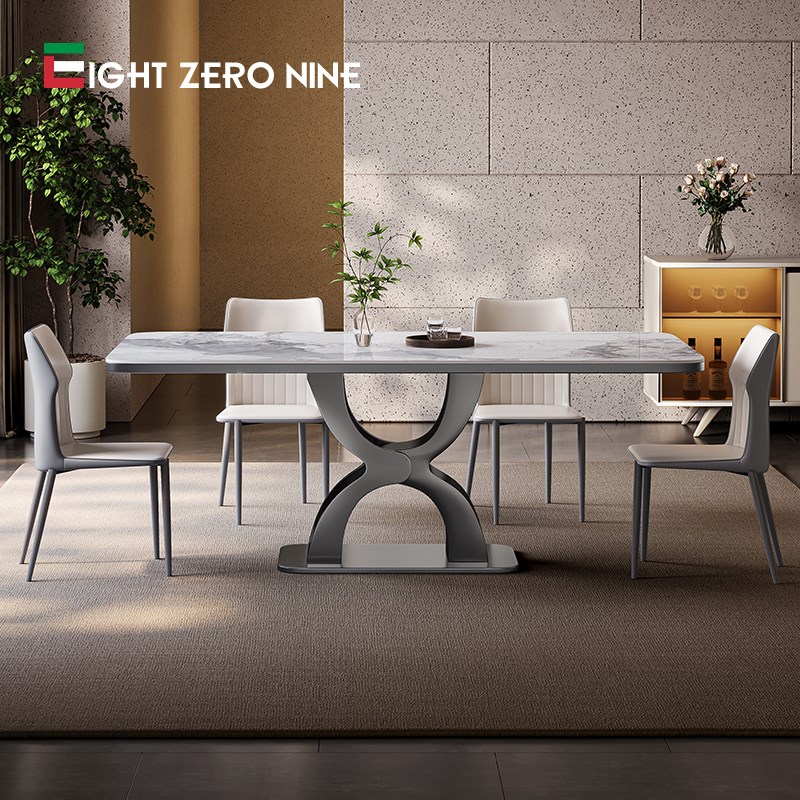 意式岩板餐桌家用小户型现代长方形亮光岩板高端加厚饭桌椅