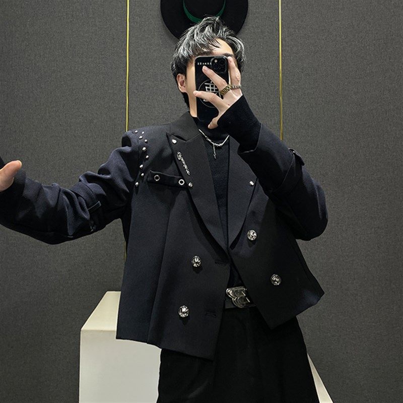 高级感铆钉设计短款小西装男2024秋季新款小众双排扣绑带西服外套,男装,休闲西服,淘宝优惠券,粉丝福利购,淘宝优惠卷