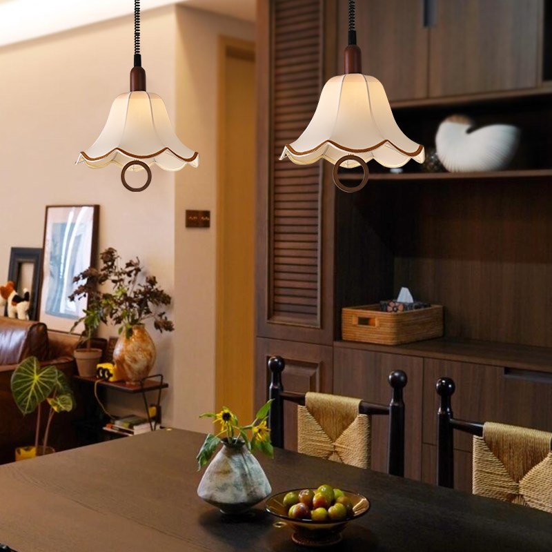 中古法式餐厅餐桌卧室布艺吊灯侘寂风复古实木花朵造型氛围感吊灯