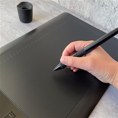 高漫M6数位板贴膜1060pro手绘板石墨保护膜绘画板防刮防滑类纸膜