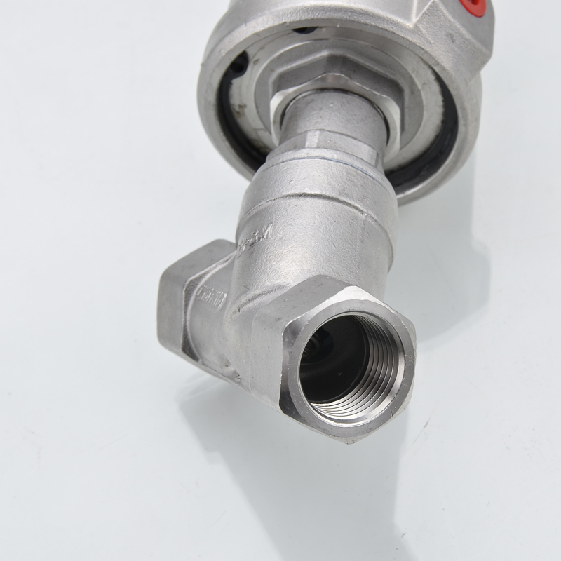 高温蒸汽01不锈钢Y型气动角座/分DN15 20  2  5