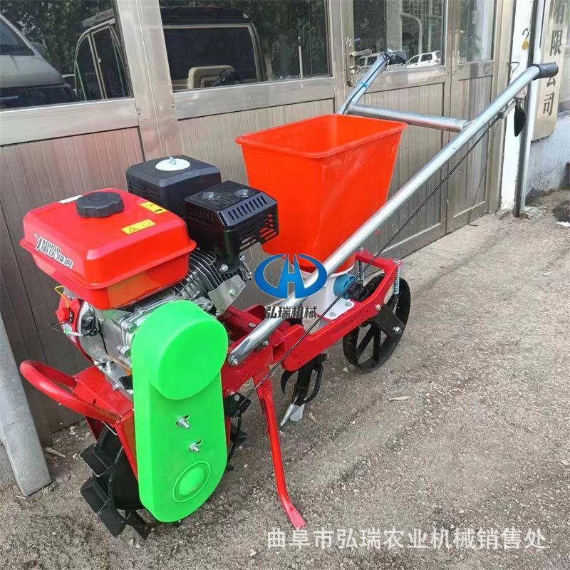 厂家新款链轨式微耕机小型带开沟的微耕机施肥播种耘播机