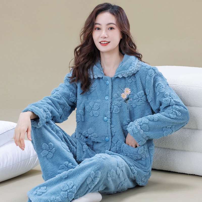 冬季加厚法兰绒睡衣女中老年人家居服秋冬保暖珊瑚绒中年妈妈套装