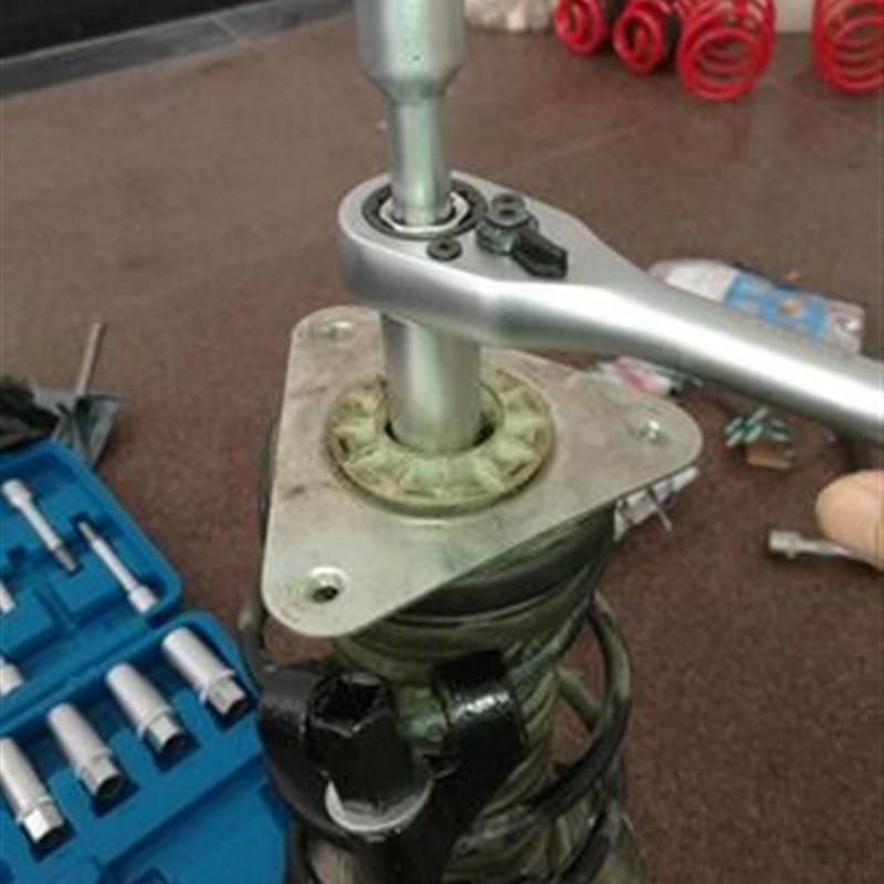 6006避震器上座螺丝拆卸器避震塔顶拆装专用工具减震螺丝紧固套筒