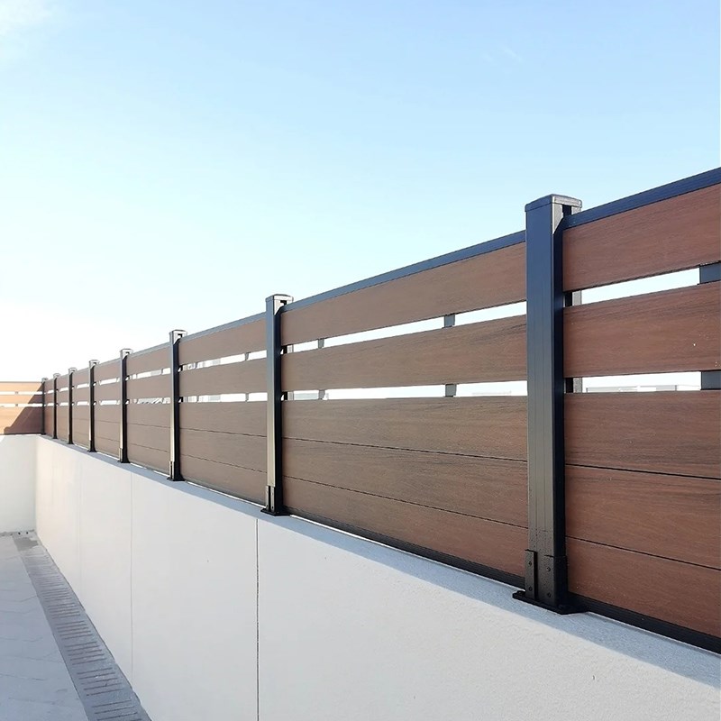 北京户外塑木围栏栅栏户外庭院护栏室外花园防腐木栅栏木塑围栏