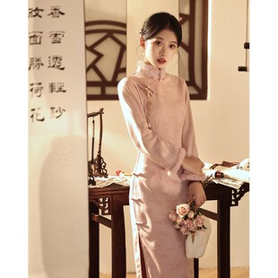 粉色旗袍新款2023秋冬季加绒加厚年轻款新中式订婚礼服连衣裙冬装