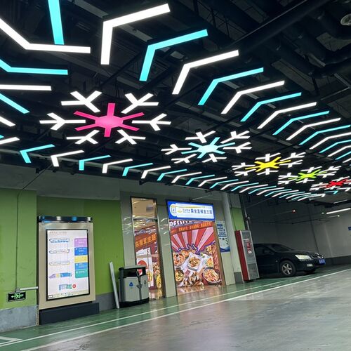 箭头灯V字形灯过道吊灯走廊灯健身房办公室游乐场电玩城台球室灯