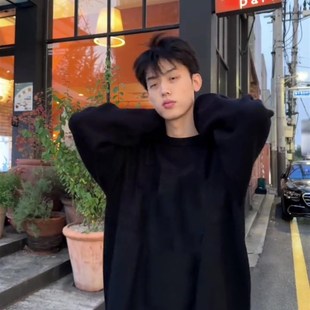 纯黑色圆领无帽短款卫衣男生美式400g重磅打底衫内U搭长袖t恤春秋