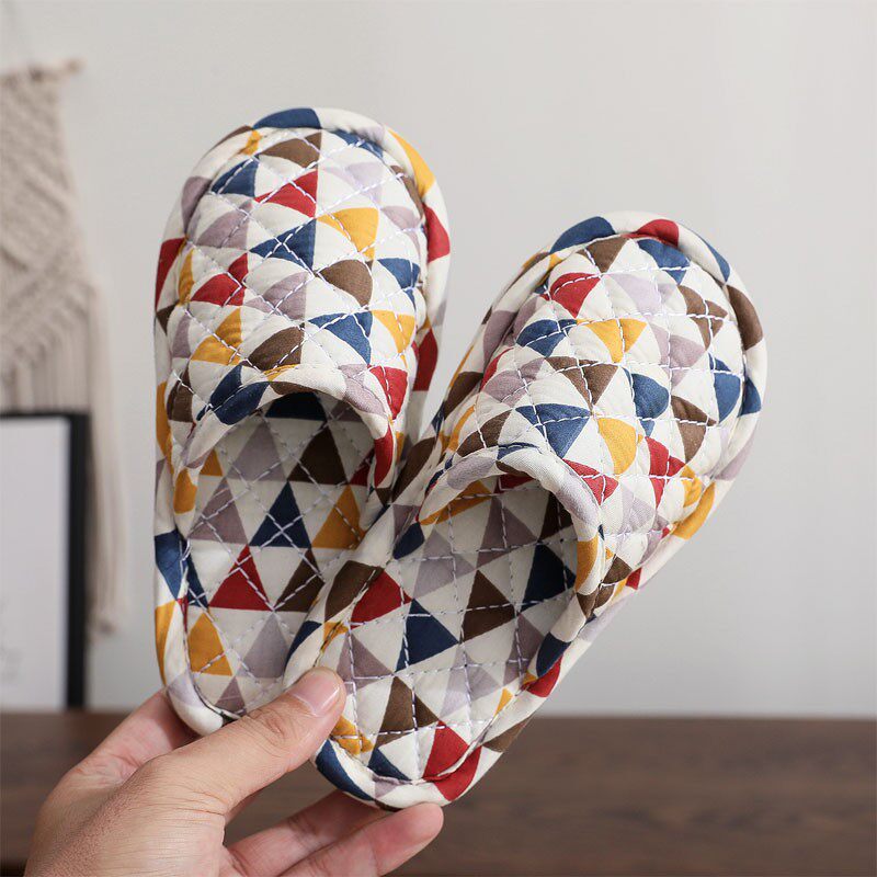 韩版儿童防滑颗粒布底拖鞋t室内家用地板亲子秋冬季静音包头棉拖