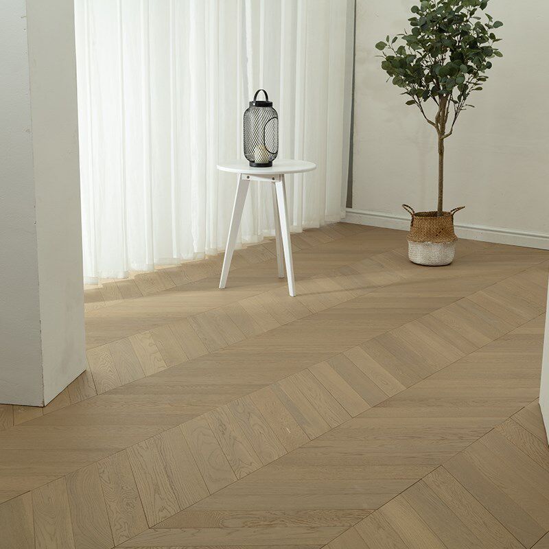 蓝琪佳尔橡木鱼骨拼桉桦多层实木复合欧式现代极简风