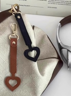 户外旅行包爱心挂件夏季配件便携挂包神器包包挂扣防晒帽子收纳扣