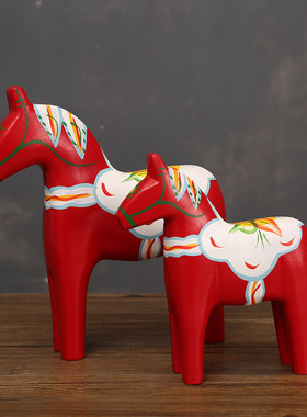 手绘红马瑞典达拉木马红色木质对马家居客厅装饰小摆设工艺品