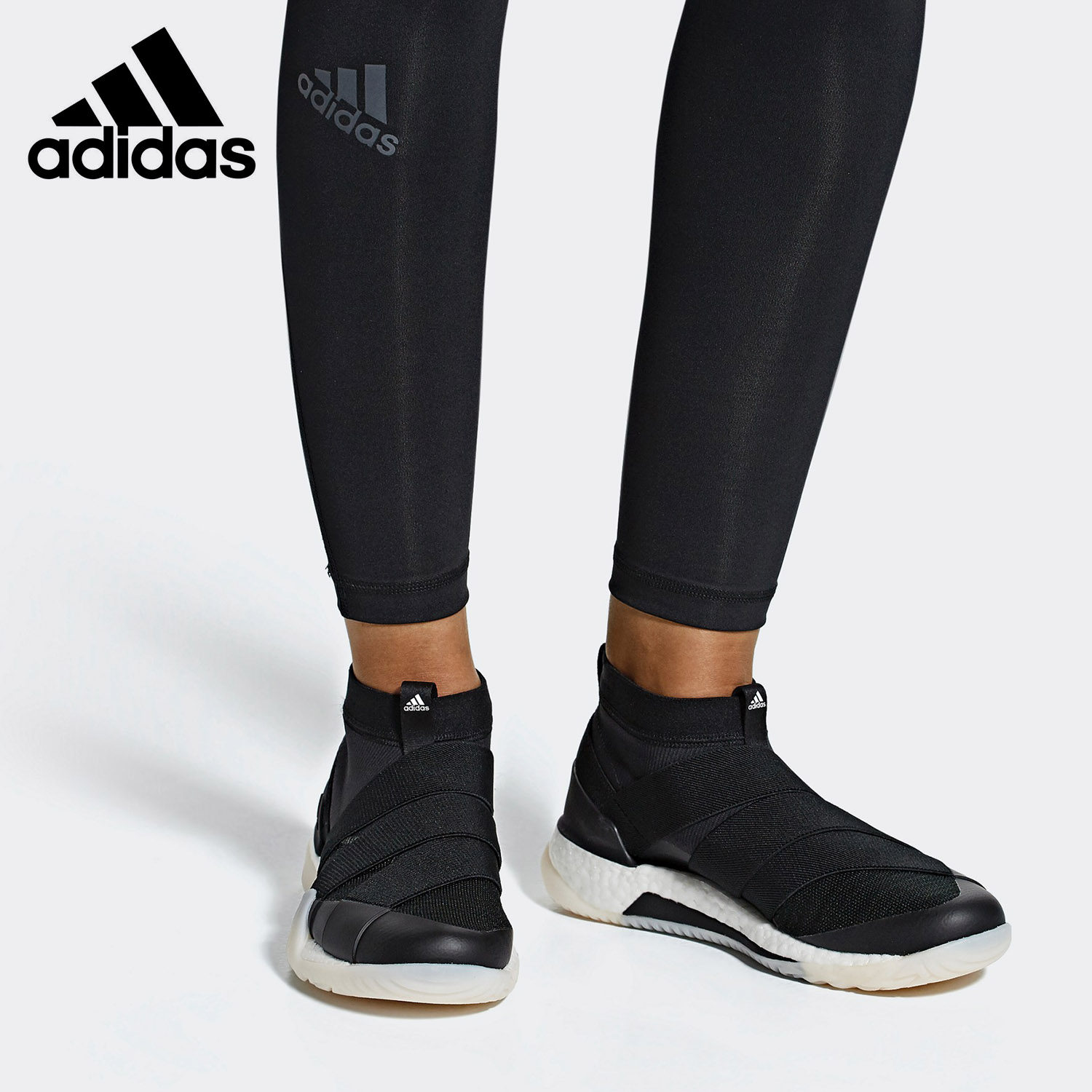 Adidas/阿迪达斯官方正品BOOST爆米花女子运动综合训练鞋AP9874