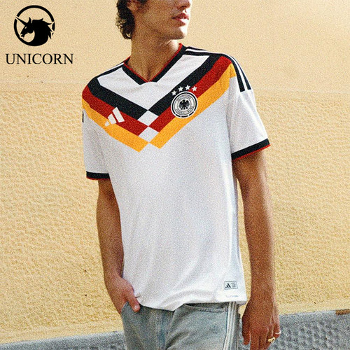 Adidas/阿迪达斯正品GERMANY 26男女运动足球修身训练短袖JN2066