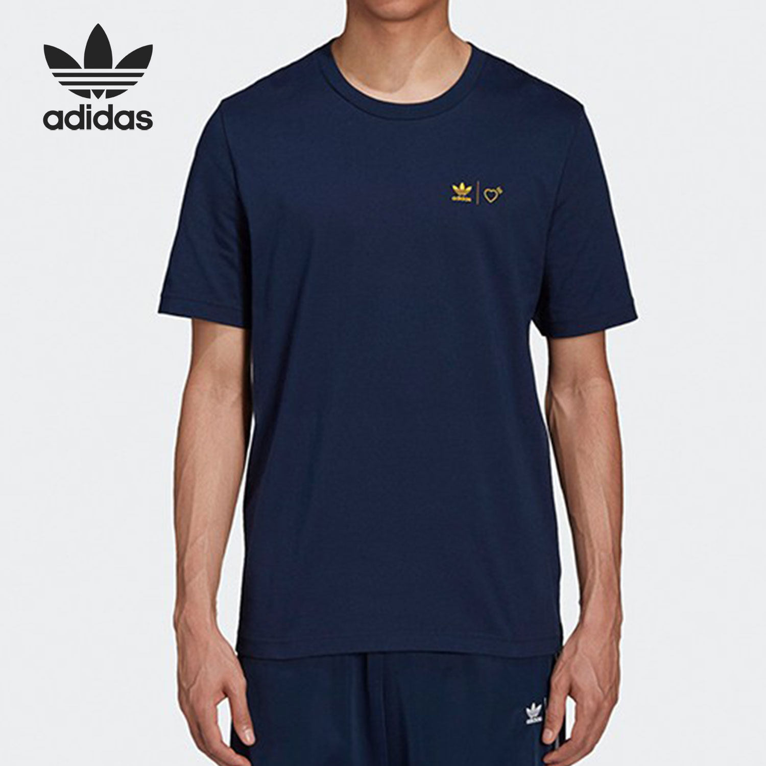 Adidas/阿迪达斯正品三叶草夏季男子冠奖杯印花短袖T恤GV4340