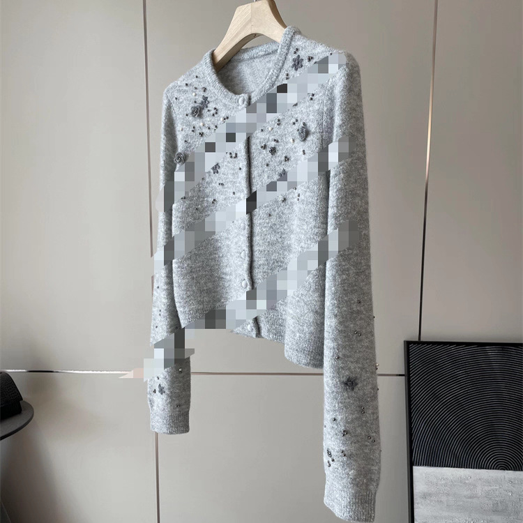 惟1！jue品！~高端线！木巨3900+！2025秋款施华水钻勾花针织开衫