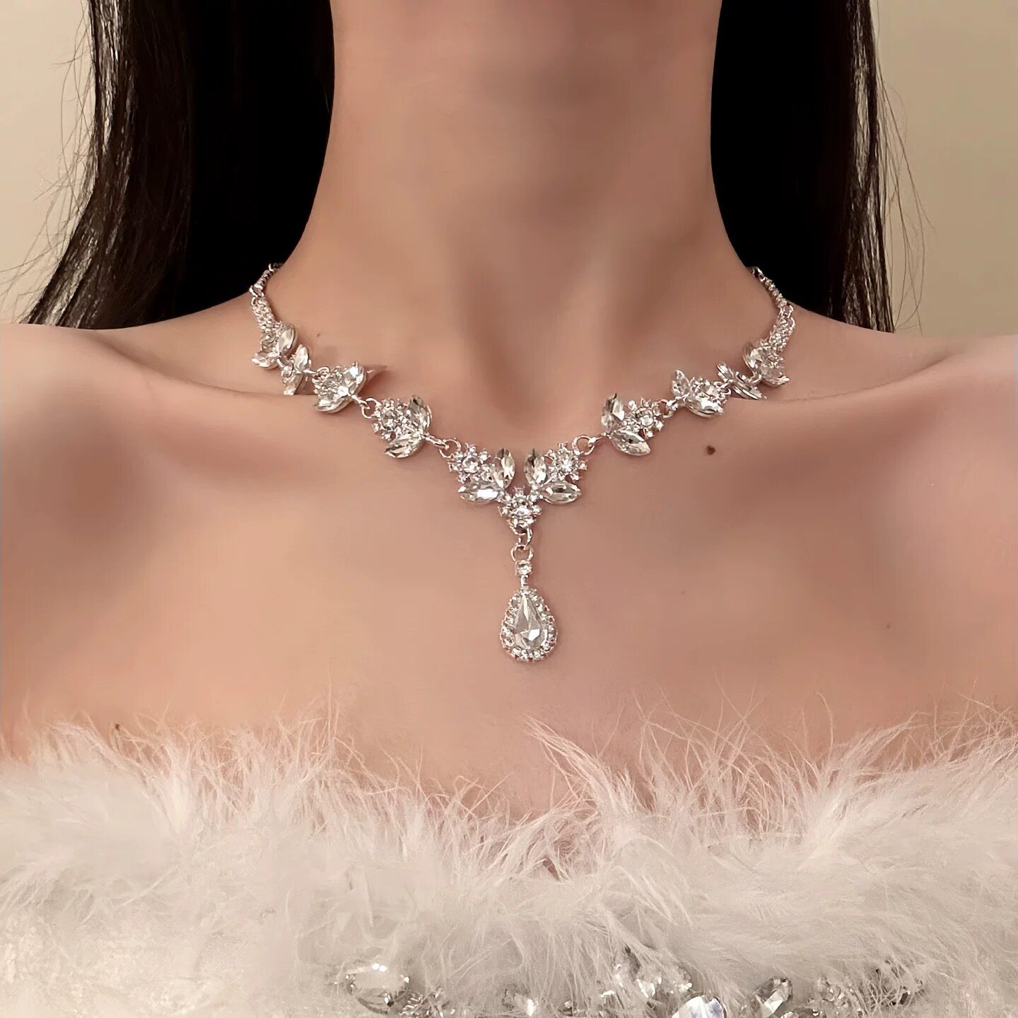 矜贵千金风闪钻水滴项链耳环套装女婚纱礼服配饰锁骨链高级颈链