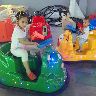 新品冰陆两用 嘟嘟碰碰车 卡通 太空碰碰车 方向盘摇杆双驱碰碰车