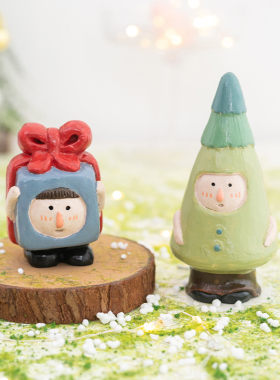 阿楹 公仔小摆件电视柜置物架玩偶化妆台工位设计师装饰新居礼品