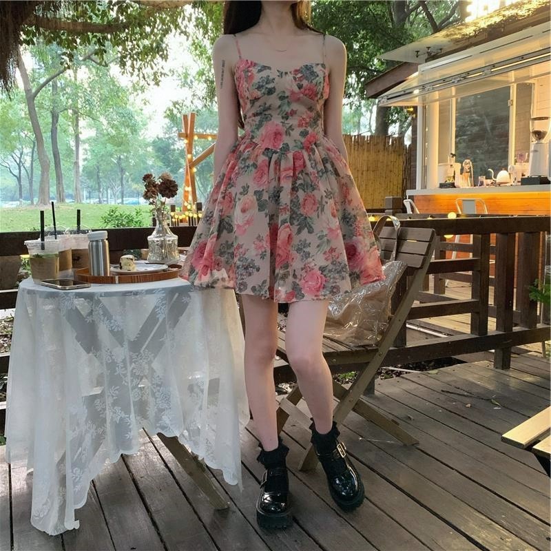 小个子新款a字短裙子仙女春夏季法式高腰气质显瘦碎花吊带连衣裙