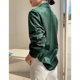 墨绿色灯芯绒衬衫女秋冬2025新款内搭叠穿磨毛古巴领衬衣长袖上衣
