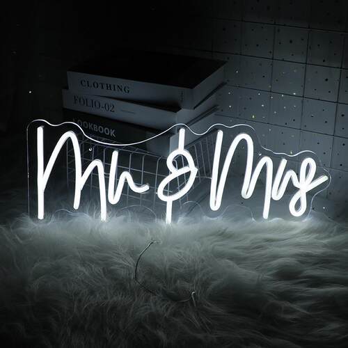 网红求婚礼道具氛围装饰灯Mr&mrs造型led霓虹灯发光字灯牌