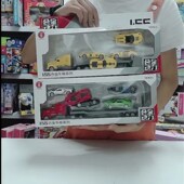 颜色随机一款 合金拖车装