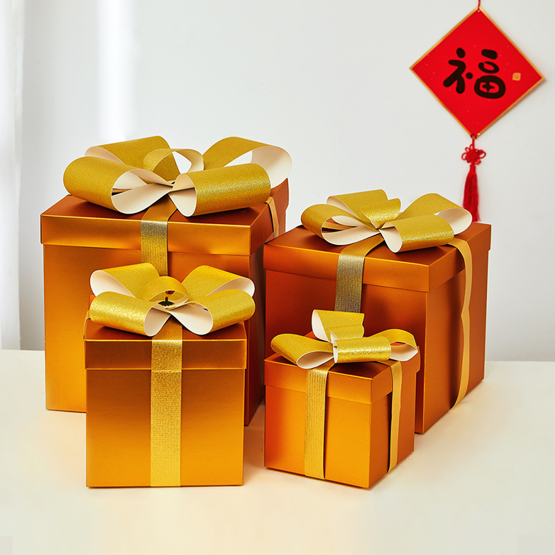 新年元旦装饰品兔年纸礼盒包装盒堆头摆件商场橱窗场景美陈4S店