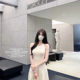 裙子 小白花针织吊带连衣裙女春气质显瘦开叉无袖 CCZEE 春日芭蕾