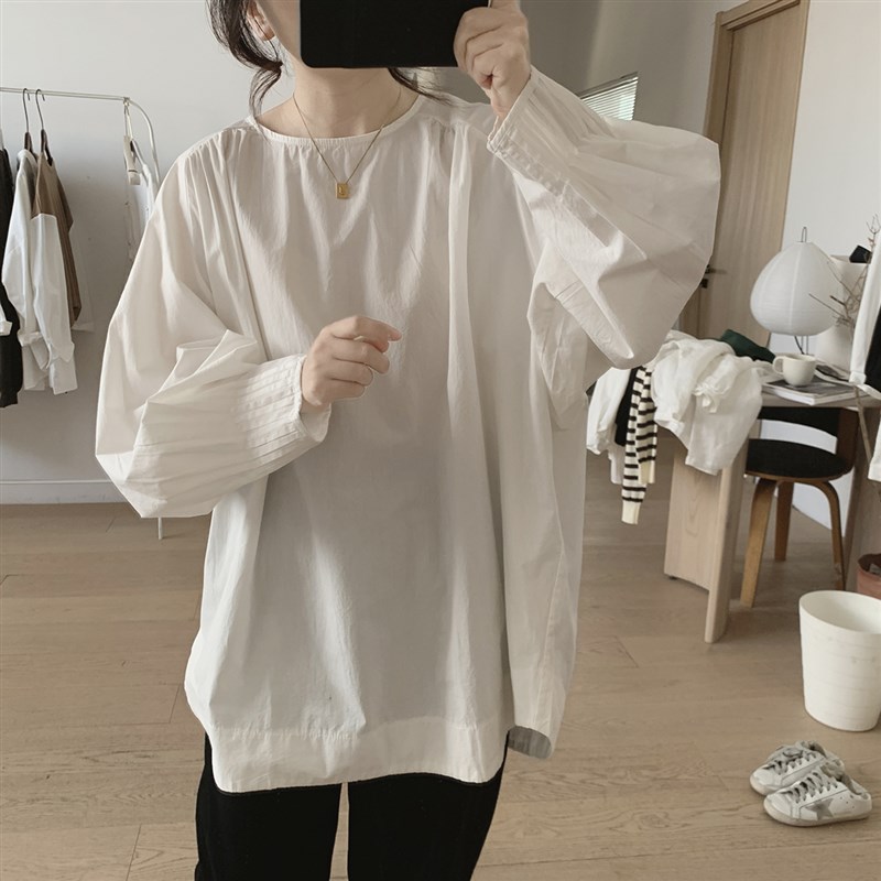 褶皱灯笼袖衬衫女春秋新款宽松大码显瘦插肩袖套头中长款棉质上衣