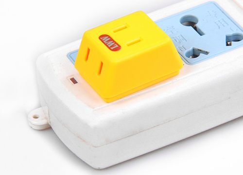 180可旋转插座一转三转换器电源插头 旅行便携无线大功率小排插