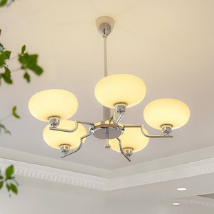 法式 轻奢客厅吊灯包豪斯复古奶油中古北欧卧室餐厅美容院店铺灯具