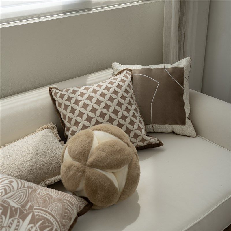 静奢风金钱纹抱枕组合高级感枕套样板间客厅沙发靠枕意式简约靠垫