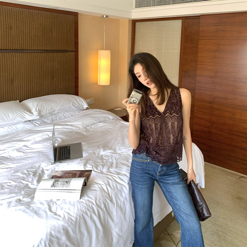 Alone Savor龙喜儿早秋法式优雅网纱钩花背心V领无袖女士吊带K045