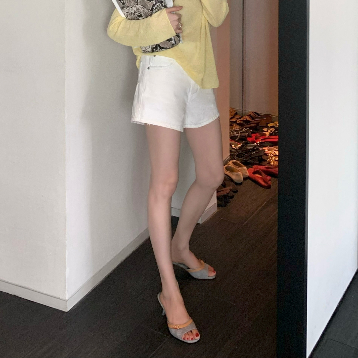 AloneSavor龙喜儿 重磅100%纯棉高腰显腿长短裤舒适牛仔热裤Z611