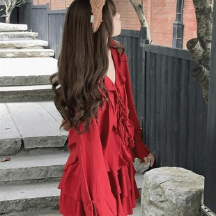 显白红色套装蛋糕裙2024新款荷叶边系带V领花边高级感裙子两件套