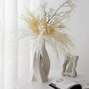 现代抽象白色陶瓷花瓶客厅桌面扭曲花器北欧家居雕塑摆件