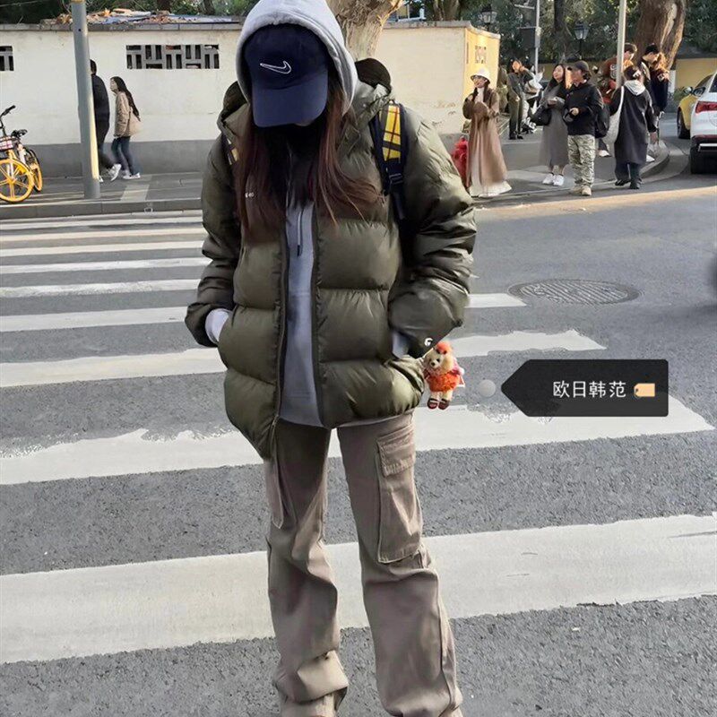 大码复古军绿色羽绒棉服女冬季棉袄宽松加厚连帽面包服棉衣外套潮