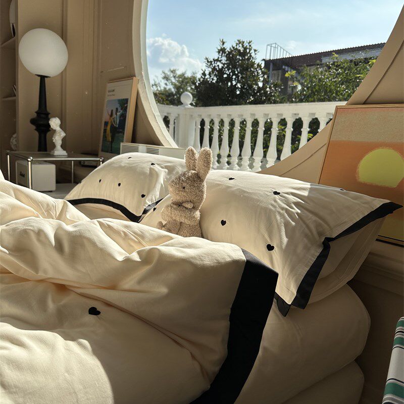 少女心100支轻磨毛刺绣爱心白四件套1.F5m1.8米全纯棉被套保暖秋