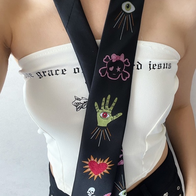 黑色小众个性涂鸦领带时尚穿搭女