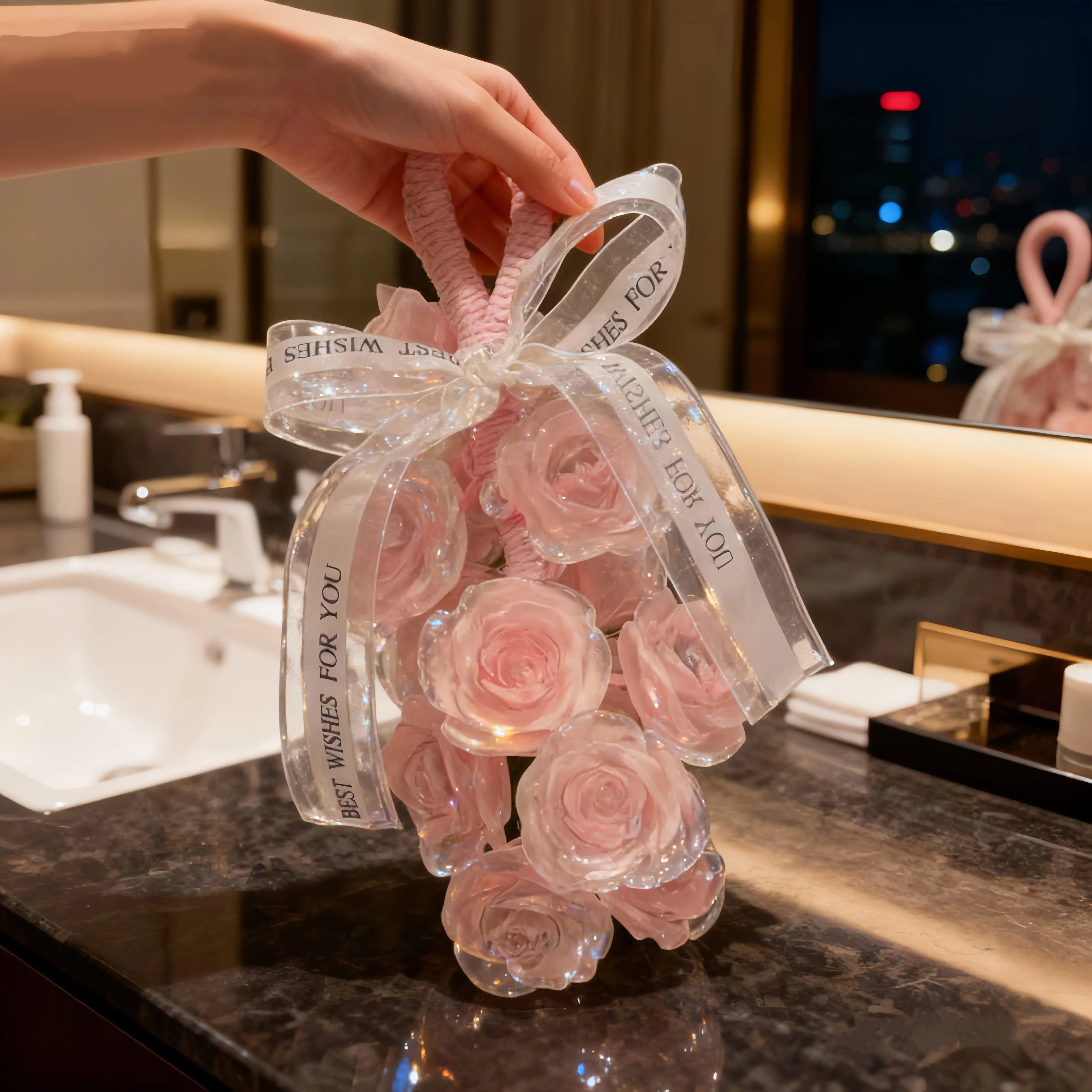 成品手工水晶玫瑰花草莓香熏皂沐浴洗手皂车载香薰伴手礼挂件肥皂