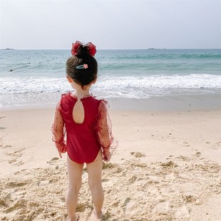 儿童泳装 女童宝宝0防晒1泳衣2中小童3岁女孩沙滩甜美连体泳服 新款