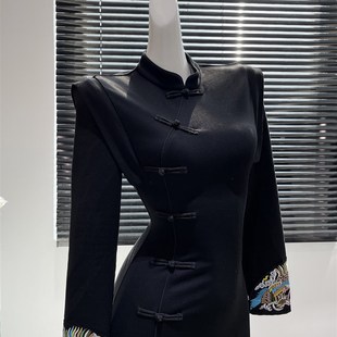 新中式国风黑色旗袍连衣裙女冬季长裙轻奢高级感气质开叉礼服裙子