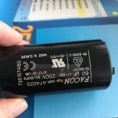 robot-coupe 榨汁机搅拌机配件  60uF 250v 电机启动电容600018S