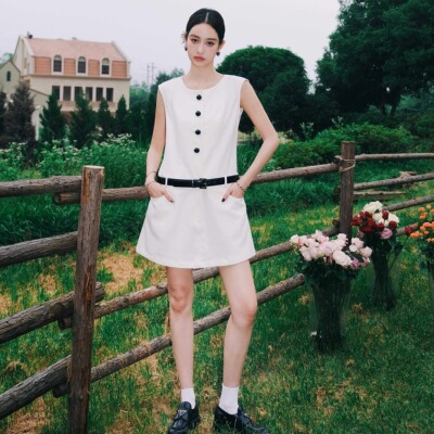 MarcMoore2026夏季新款通勤百搭白色复古无袖假两件中长款连衣裙