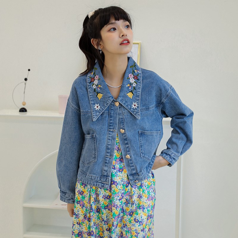小清新翻领刺绣牛仔外套女春季2025新款甜美短款小个子夹克上衣潮图片